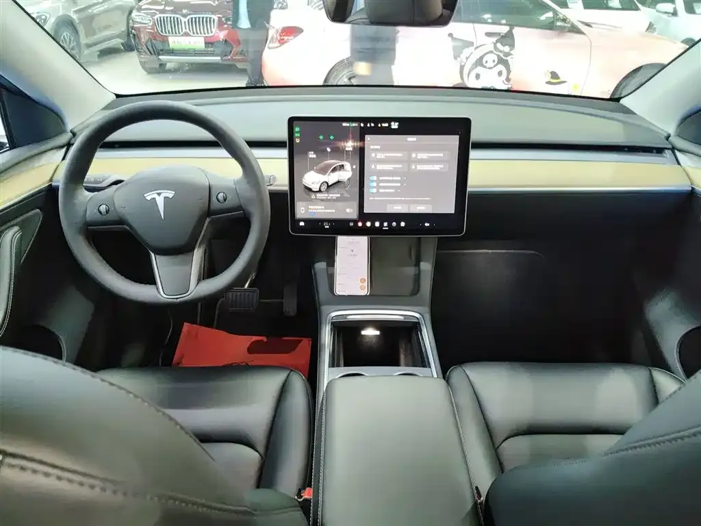 Tesla Model Y — фото 4