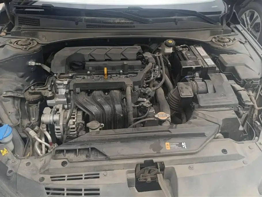 Hyundai Elantra — фото 10