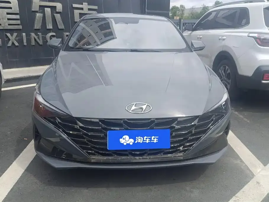 Hyundai Elantra — фото 9