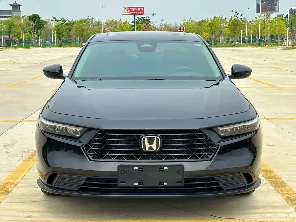 Honda Accord — фото 4