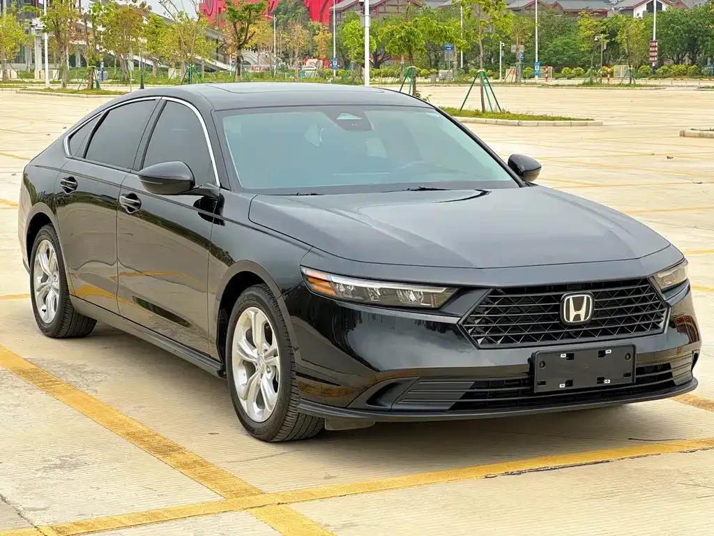 Honda Accord — фото 6