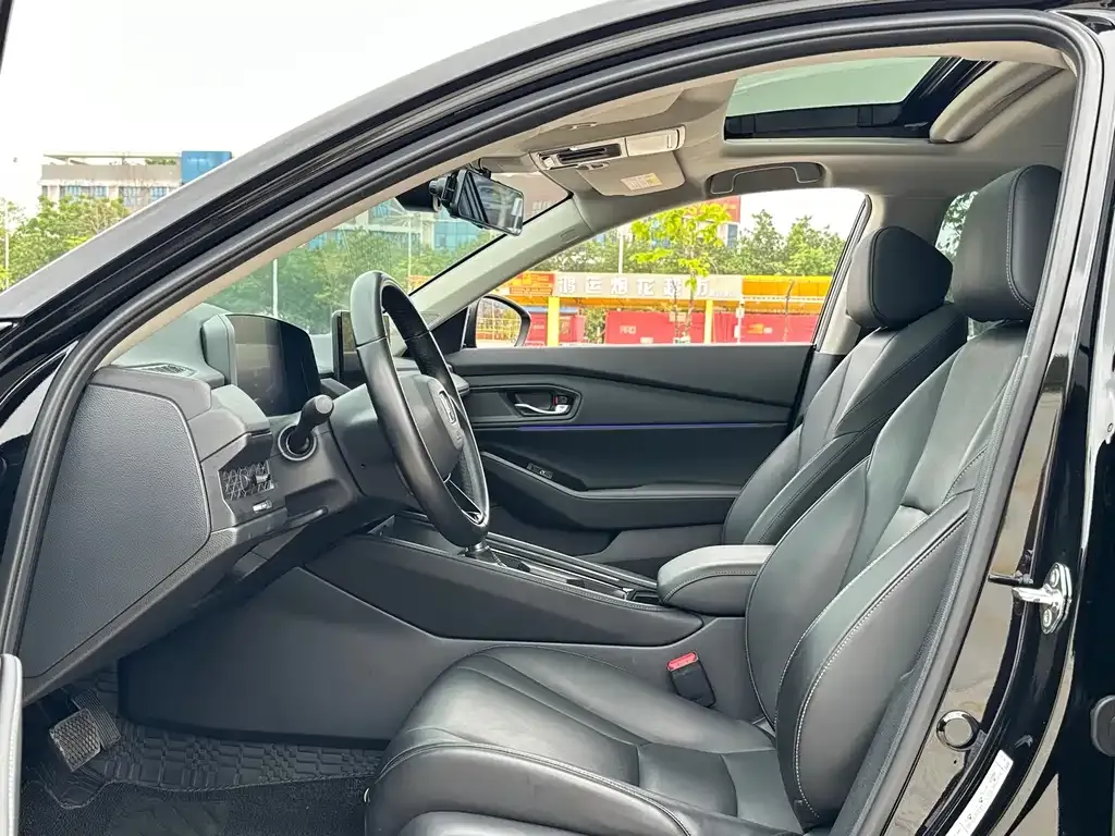 Honda Accord — фото 9