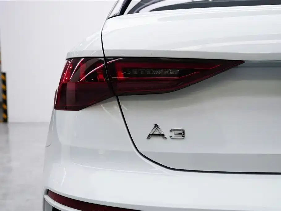 Audi A3 — фото 2
