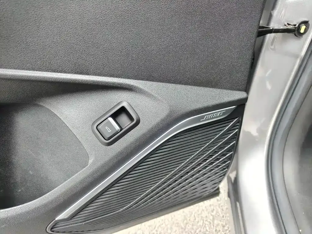 Geely Xingyue L 2023 из CN, фото 10