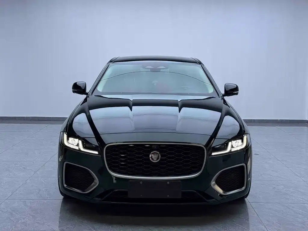 Jaguar XFL — фото 2