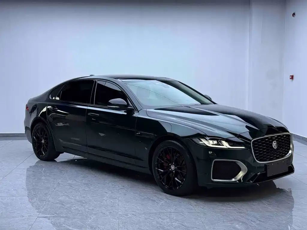 Jaguar XFL — фото 6