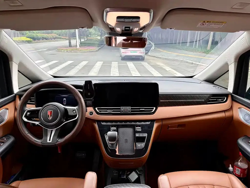 Hongqi HQ9 2023 из CN, фото 4