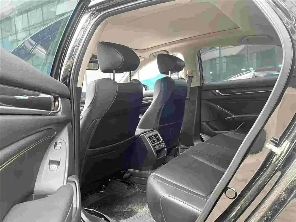 Honda Accord 2022 из CN, фото 2