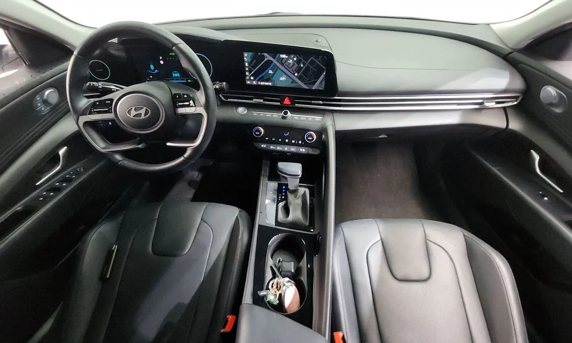 Hyundai AVANTE — фото 4