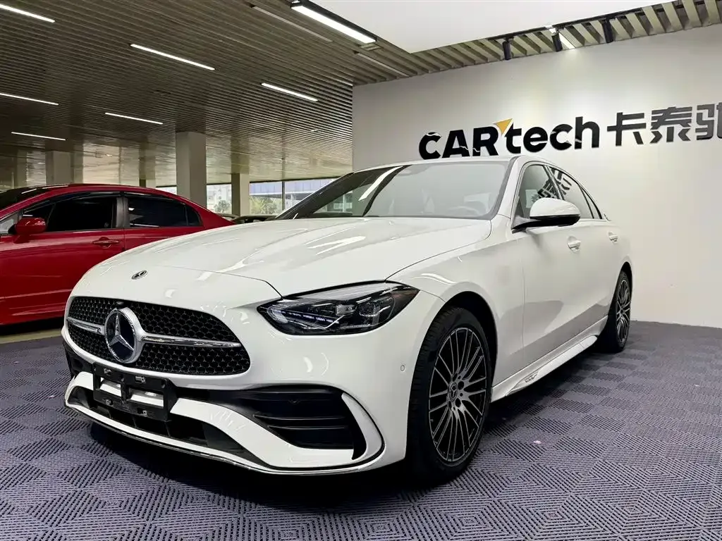 Mercedes-Benz C-Class — фото 1