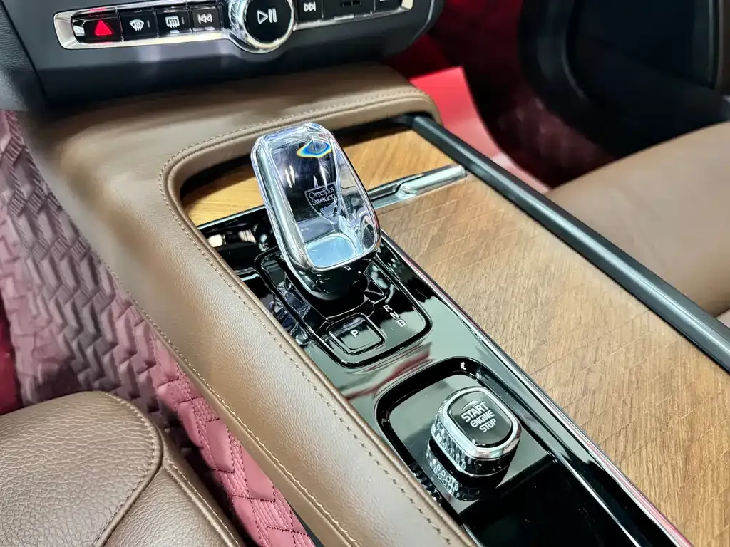 Volvo S90 — фото 3
