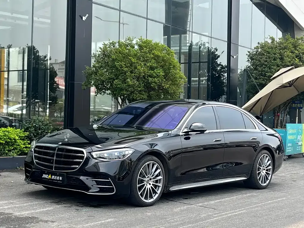 Mercedes-Benz S-Class — фото 1