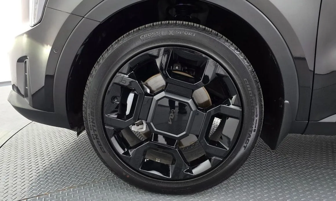 Kia Sorento — фото 6