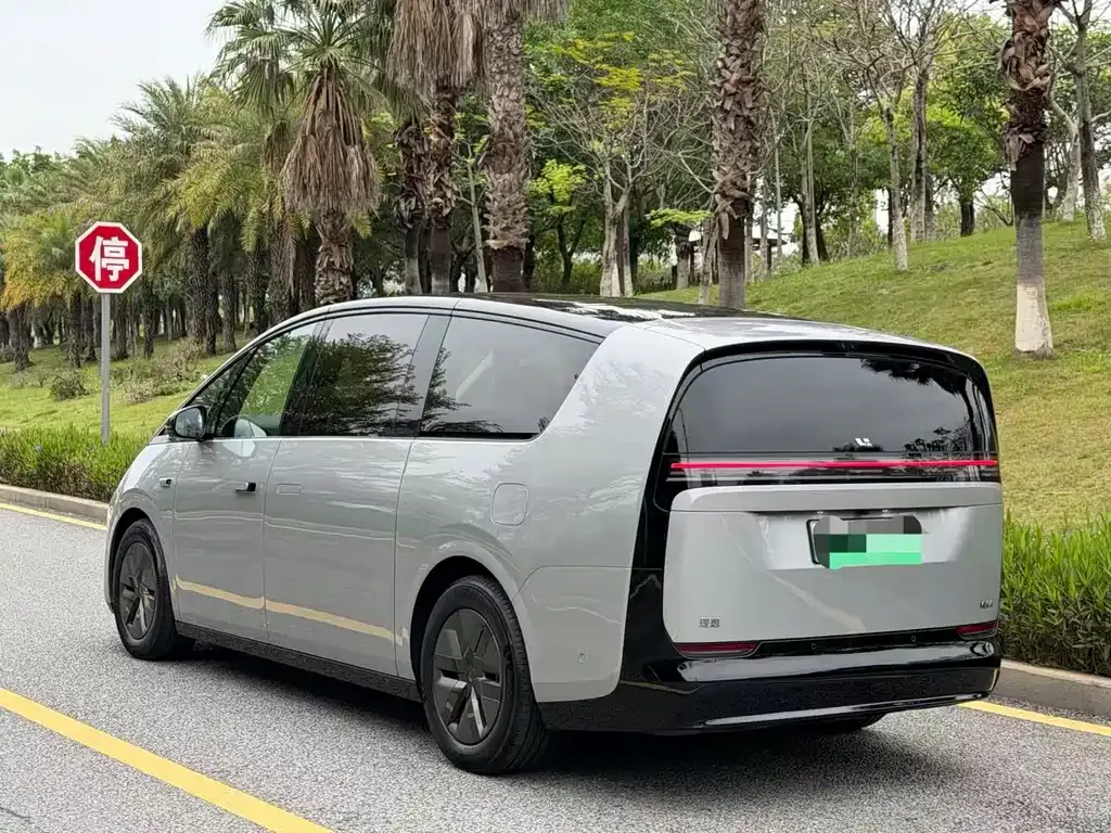Li Auto MEGA 2025 из CN, фото 9