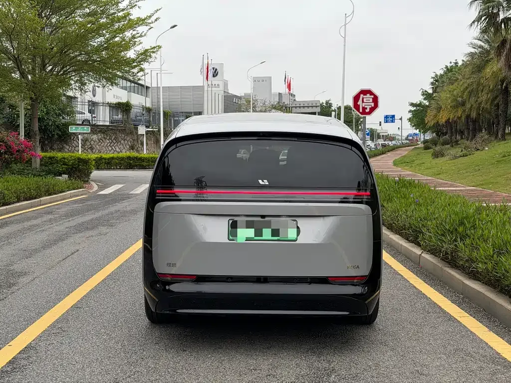 Li Auto MEGA 2025 из CN, фото 8