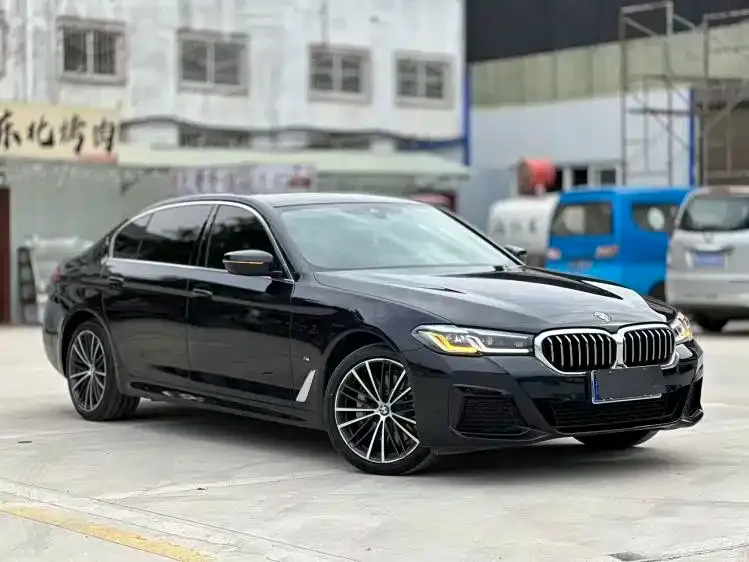 BMW 5 Series — фото 2
