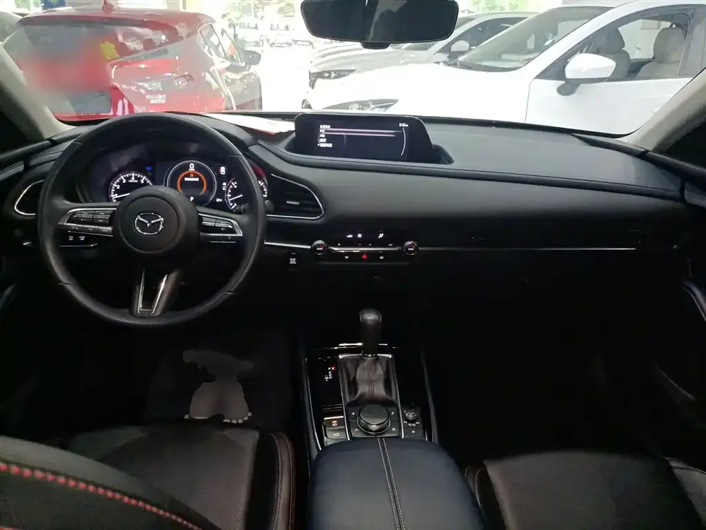 Mazda CX-30 2021 из CN, фото 8