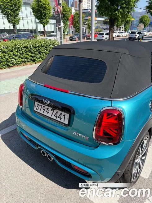 Mini Cooper Convertible 2021 из KR, фото 4