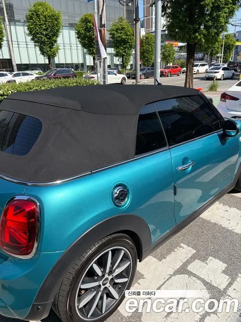 Mini Cooper Convertible 2021 из KR, фото 6