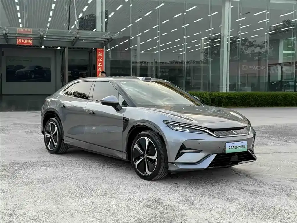 BYD L EV — фото 10