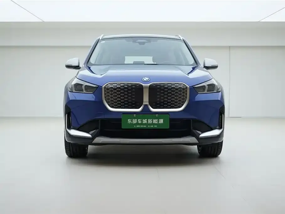 BMW iX1 2024 из CN, фото 3