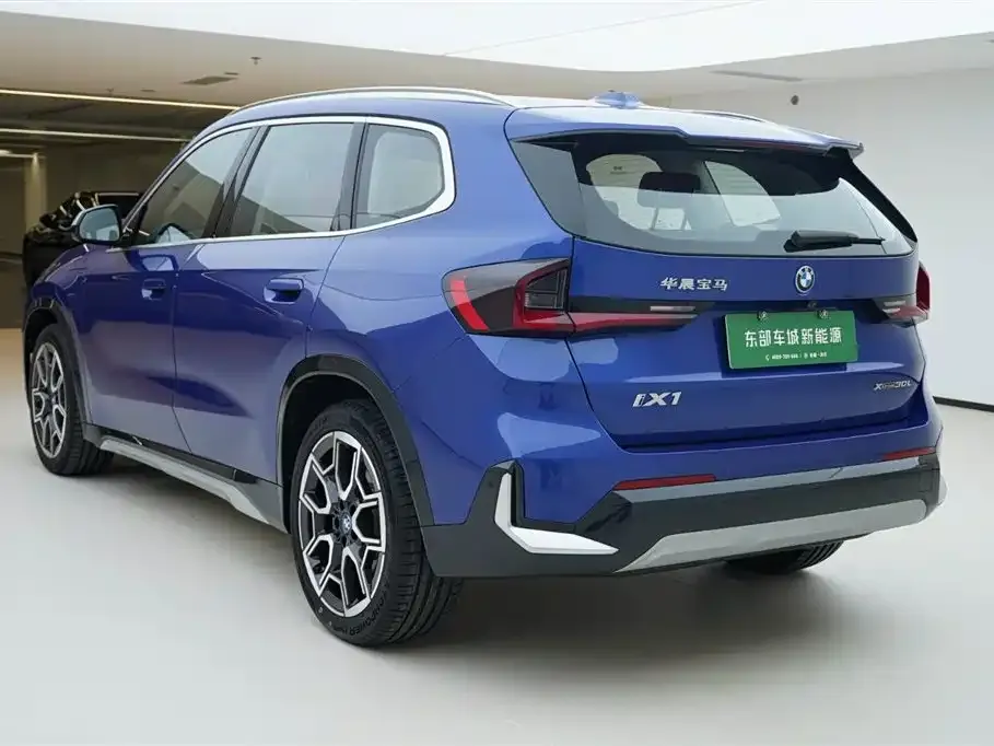 BMW iX1 2024 из CN, фото 8