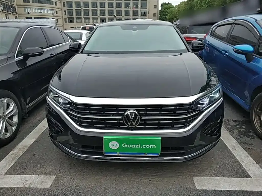 Volkswagen Passat 2023 из CN, фото 2