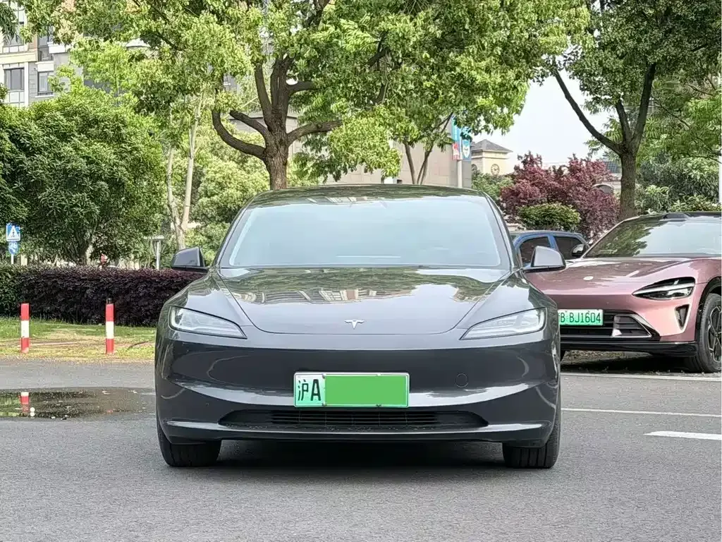 Tesla Model 3 — фото 8