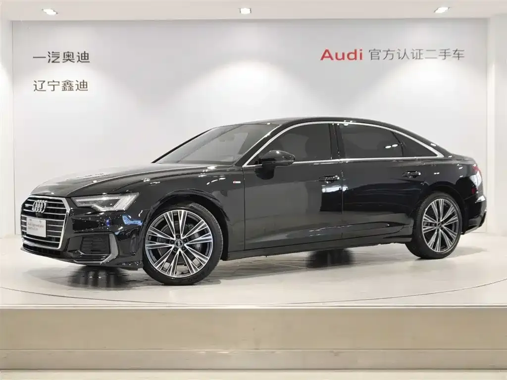 Audi A6L — фото 1