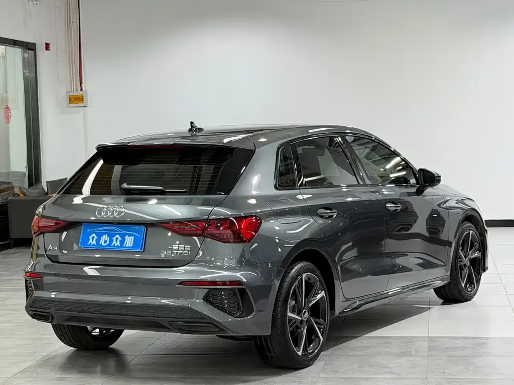 Audi A3 2024 из CN, фото 2