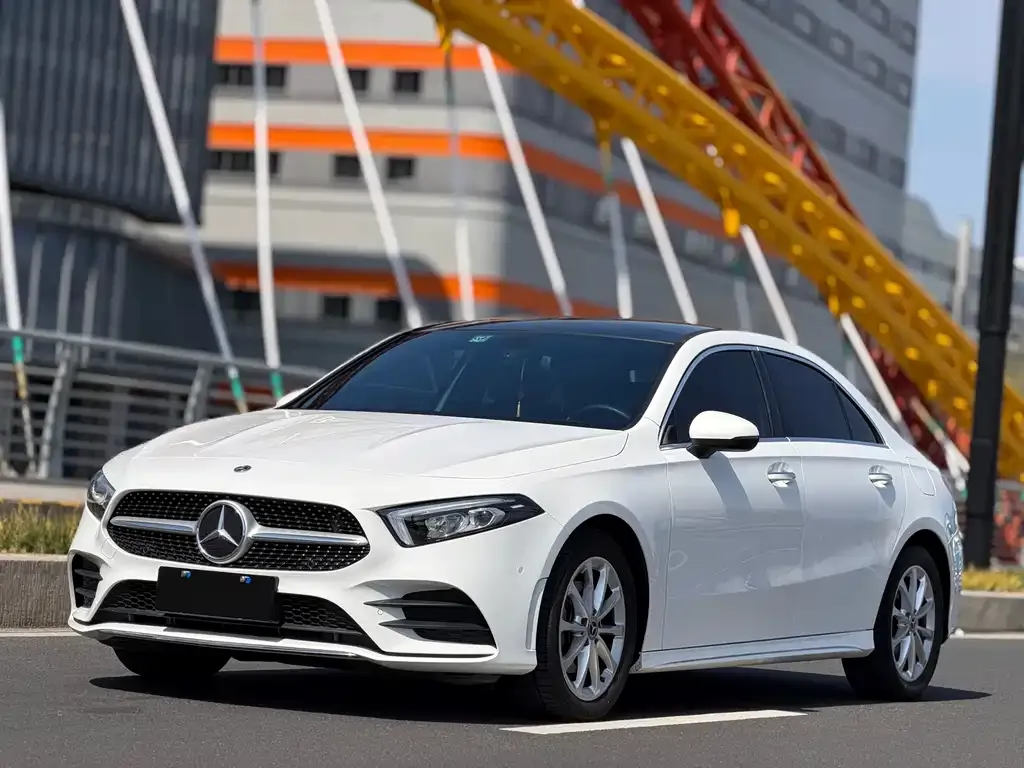 Mercedes-Benz A-Class — фото 1