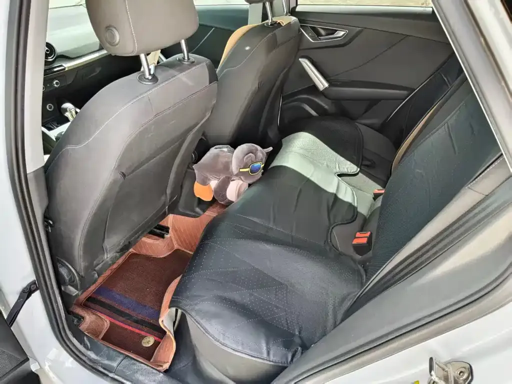 Audi Q2L 2021 из CN, фото 6