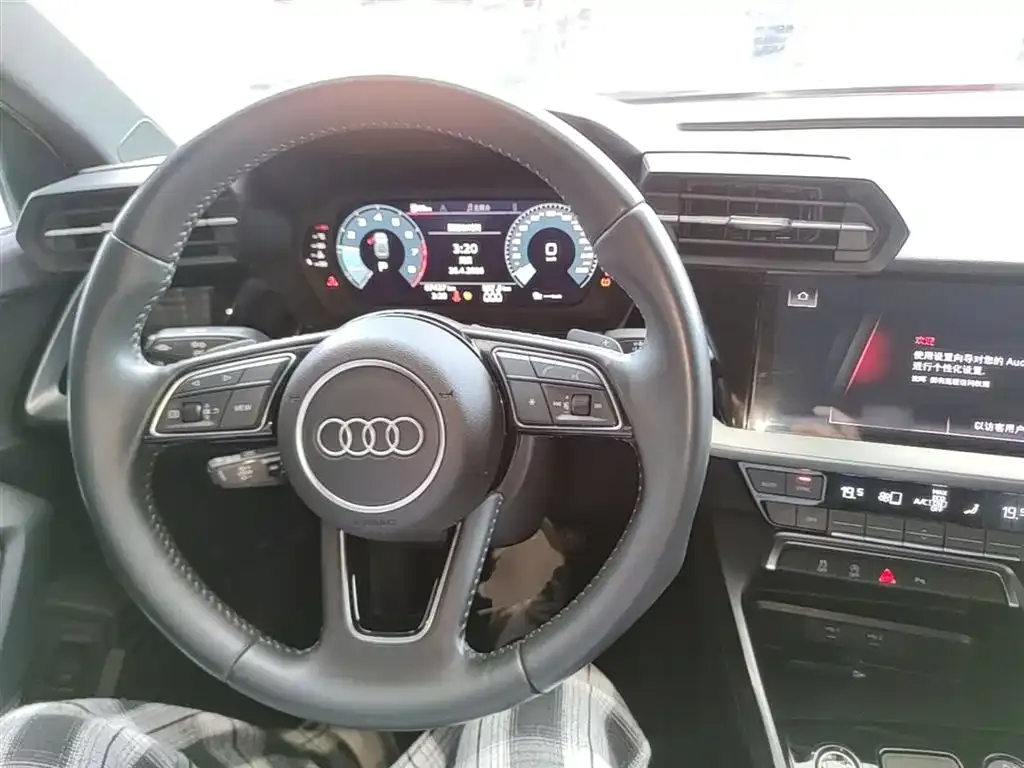 Audi A3 — фото 3