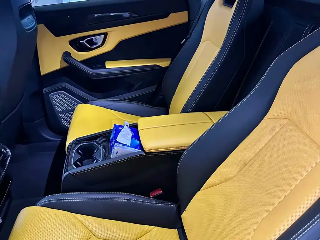 Lamborghini Urus — фото 5