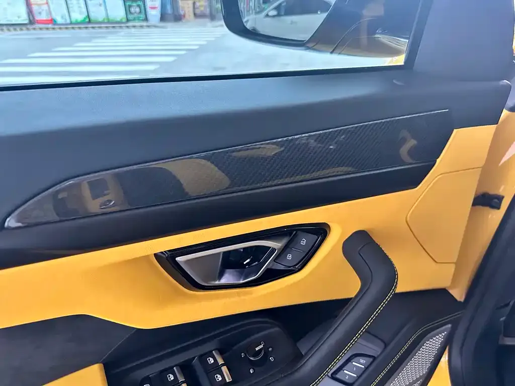Lamborghini Urus — фото 4