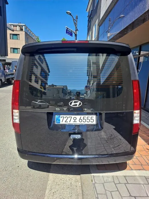 Hyundai Staria — фото 2