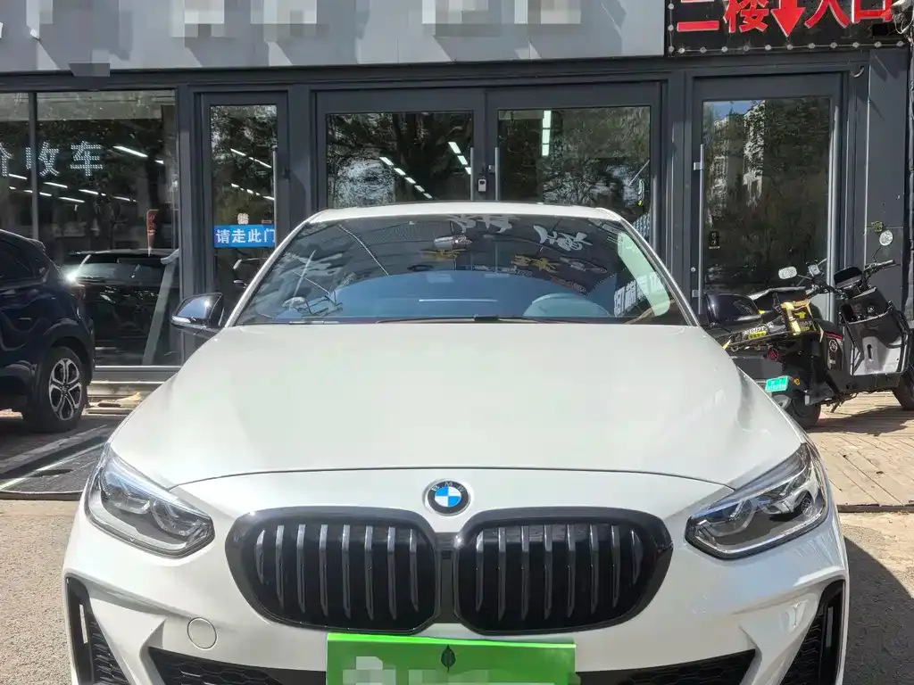 BMW 1 Series 2023 из CN, фото 7