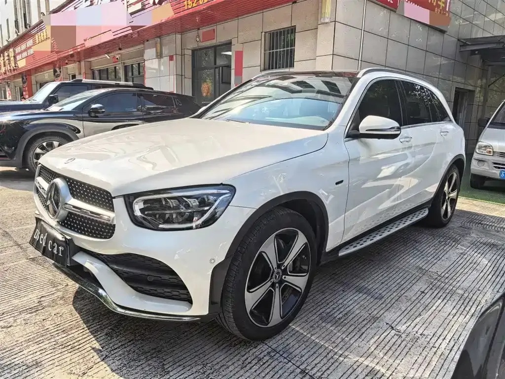 Mercedes-Benz GLC — фото 1