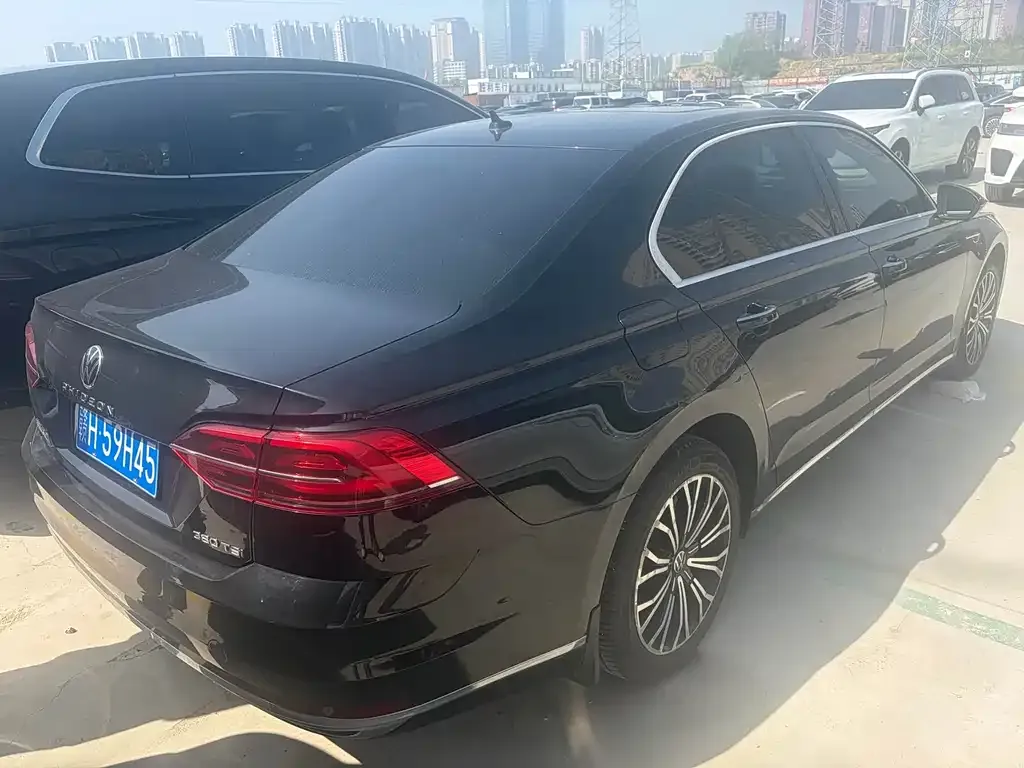 Volkswagen Phideon 2021 из CN, фото 2