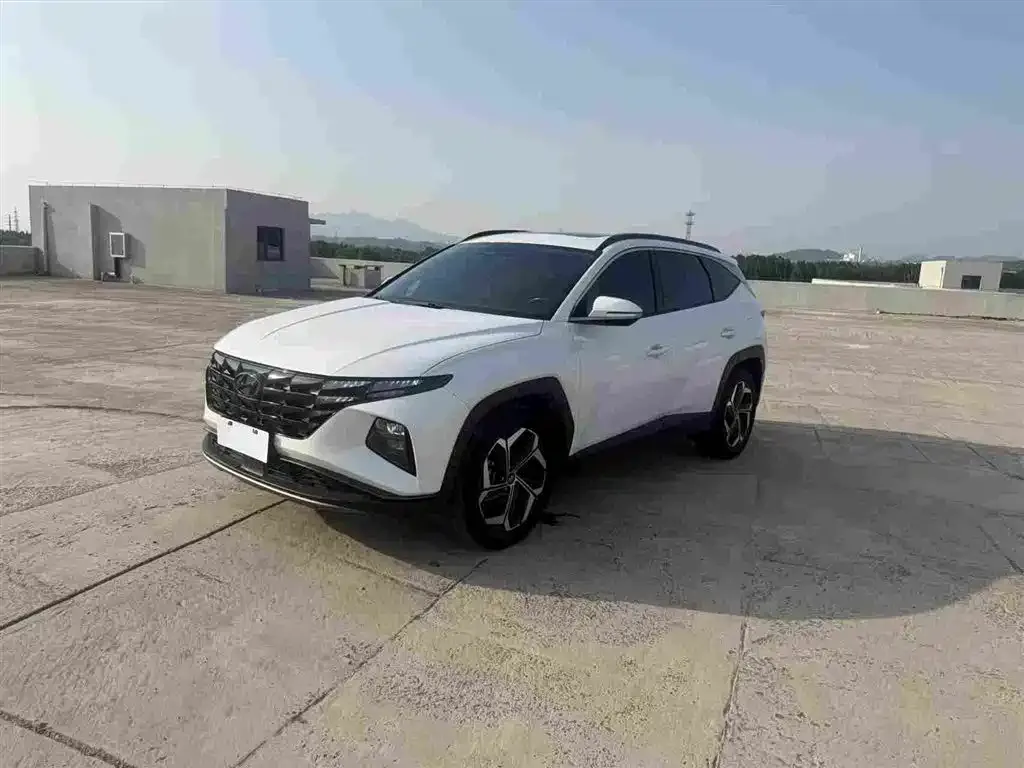 Hyundai Tucson — фото 1