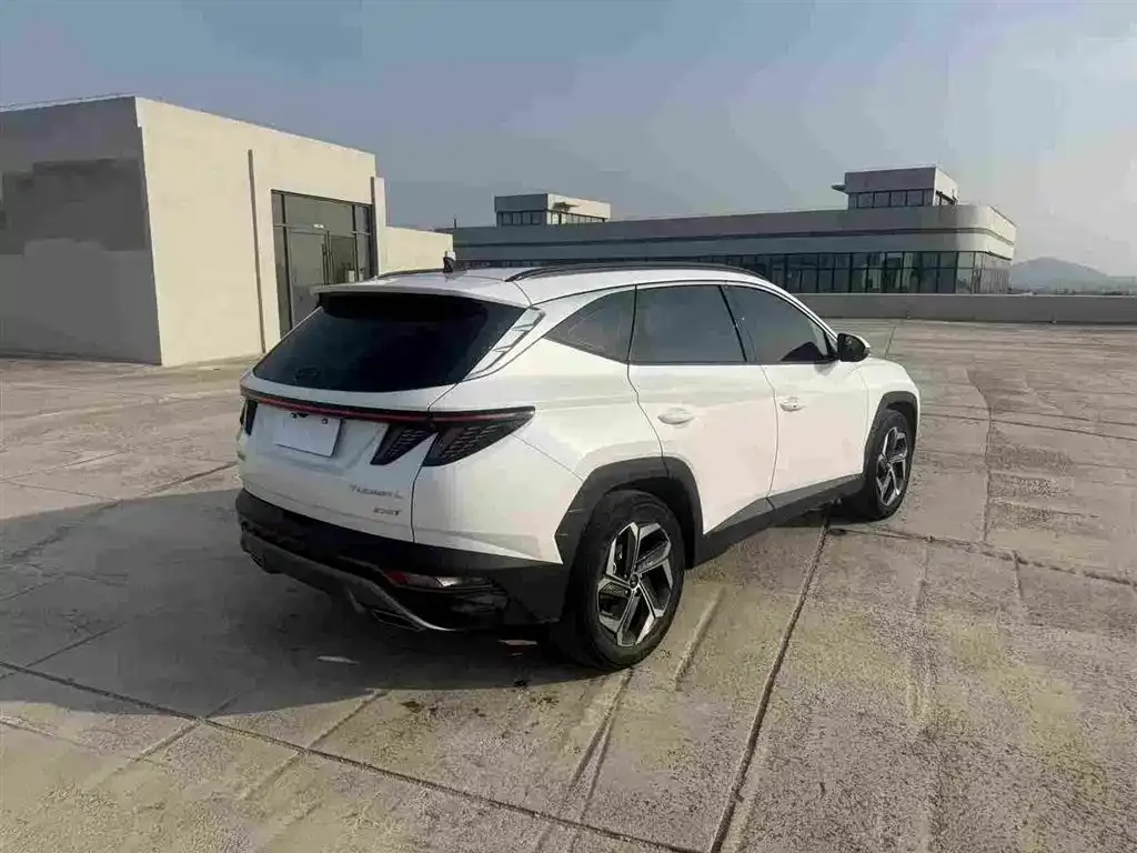Hyundai Tucson — фото 8