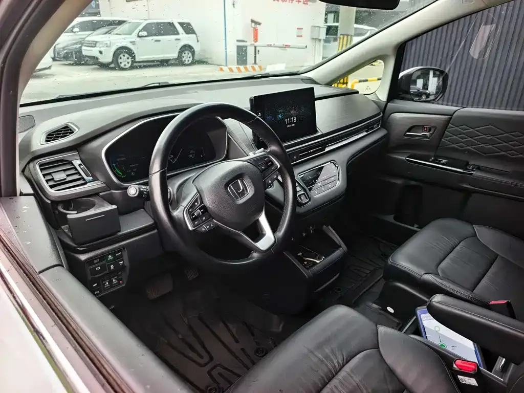 Honda Elysion 2024 из CN, фото 5