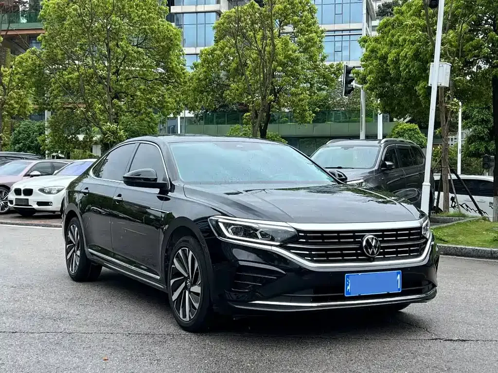 Volkswagen Passat — фото 5