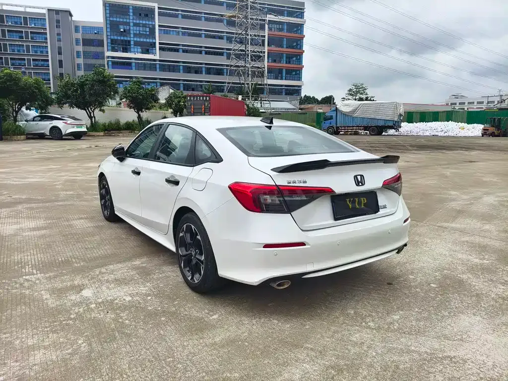 Honda Civic — фото 6