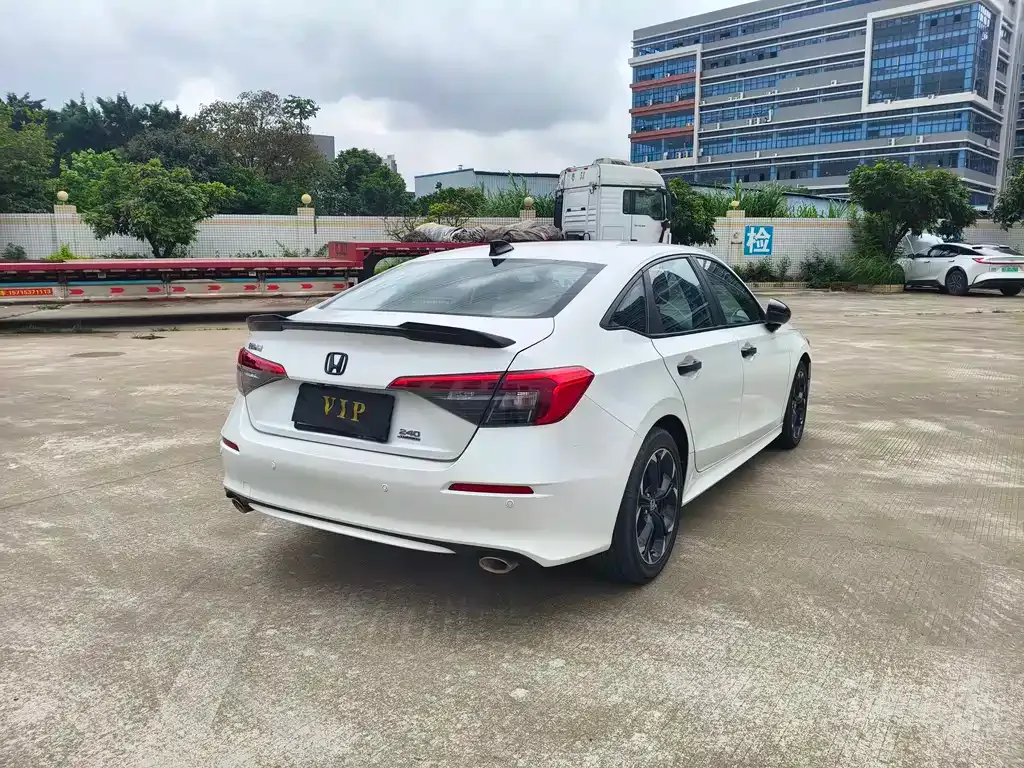 Honda Civic — фото 4