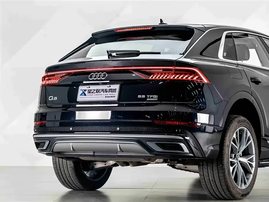 Audi Q8 — фото 5