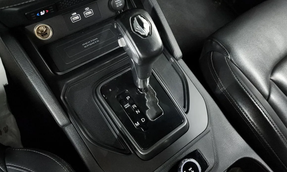 KG Mobility (Ssangyong) Rexton 2023 из KR, фото 9