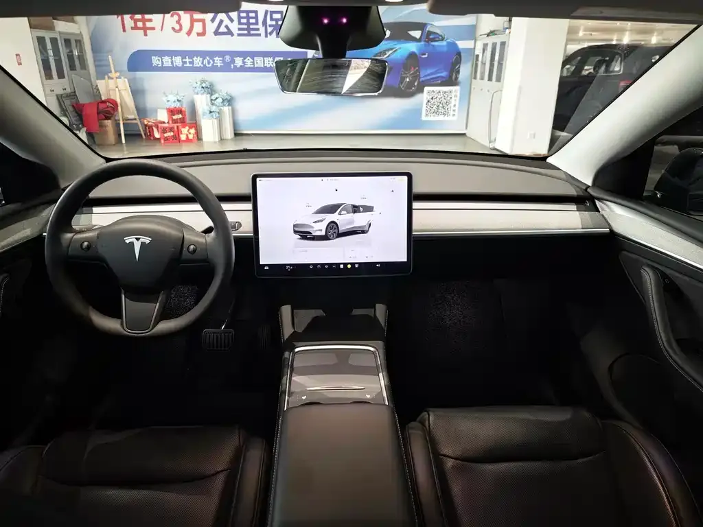 Tesla Model Y — фото 2