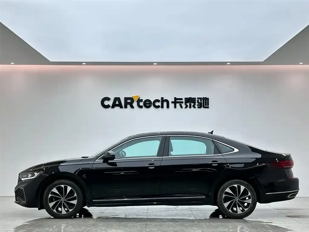 Volkswagen Passat — фото 6