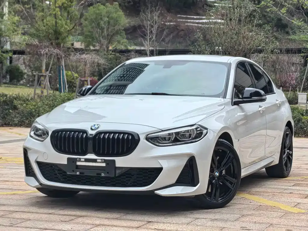 BMW 1 Series — фото 1
